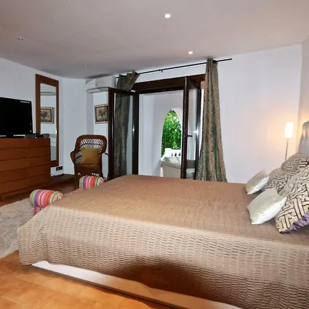 In Javea Villa Montgo